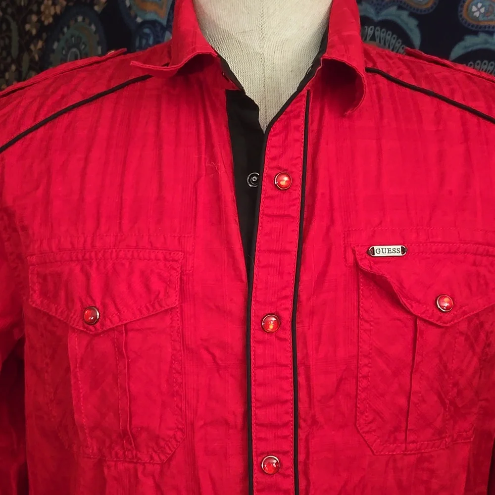 Guess Jeans Red Graphic Tee - Picture 4 of 7